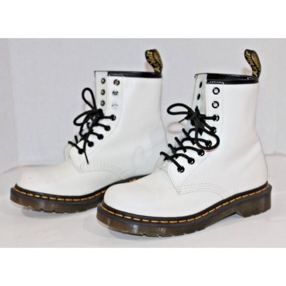 Dr. Martens 1460 White Smooth Leather Boots Womens US 6 / UK 4 EUC Docs 8-Eye 37 - Picture 4 of 12
